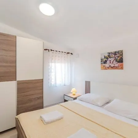 Apartmani Prpic Vir Exterior photo